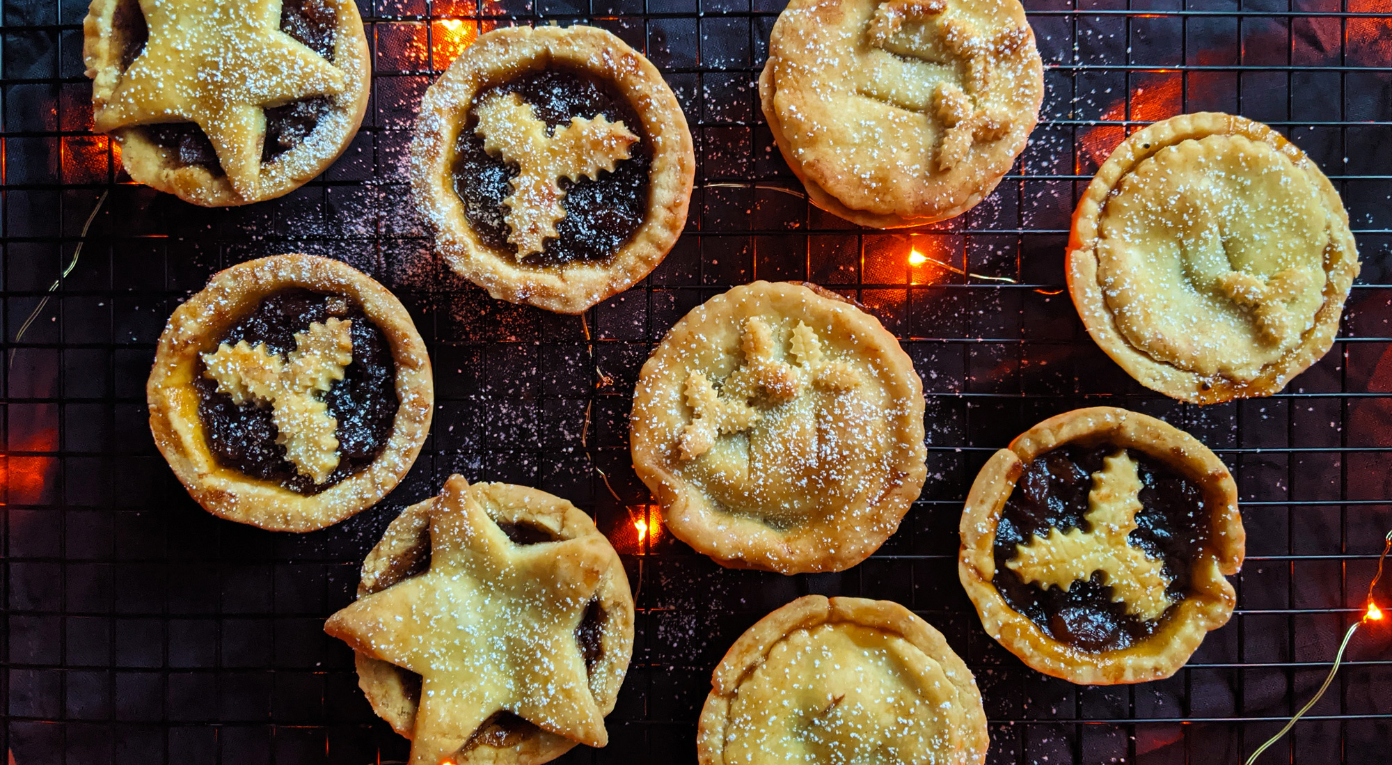 https://www.mygfguide.com/wp-content/uploads/2020/11/mince-pies-cover.jpg