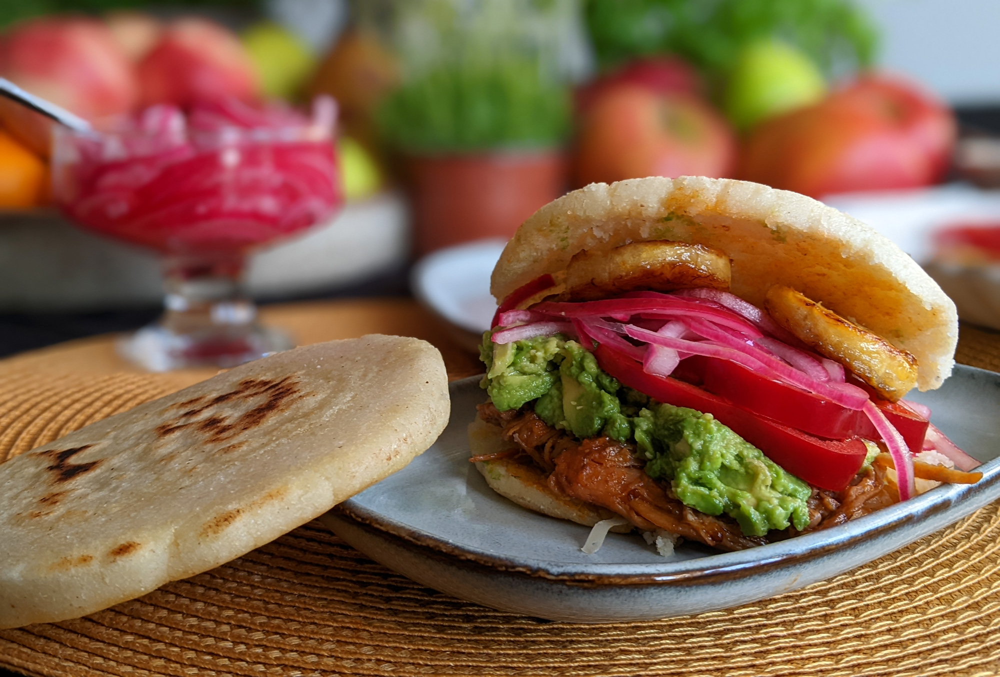 https://www.mygfguide.com/wp-content/uploads/2022/04/arepas-cover-web.jpg